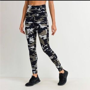 Mono B Camo Leggings